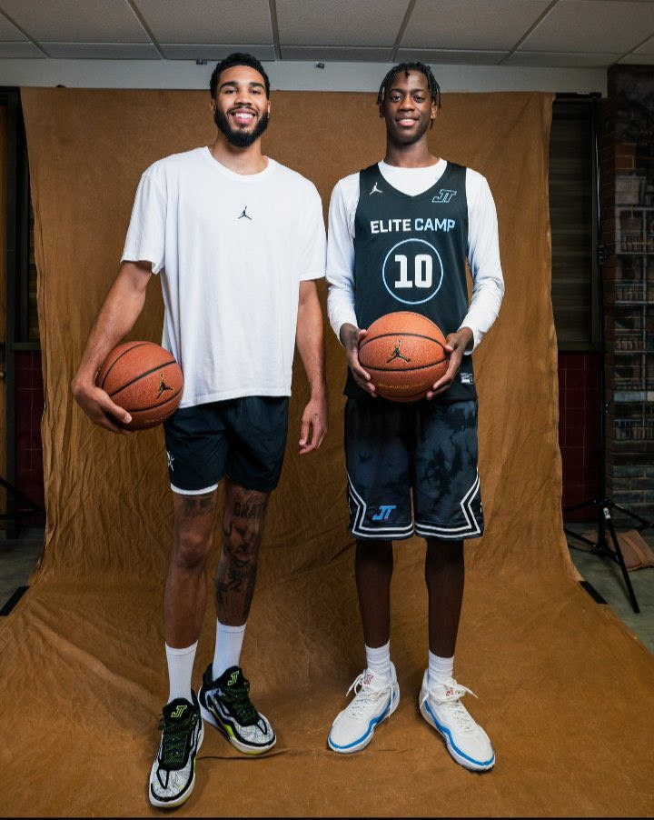 AJ迪班萨和库珀弗拉格谁厉害？答案：库珀-弗拉格更厉害