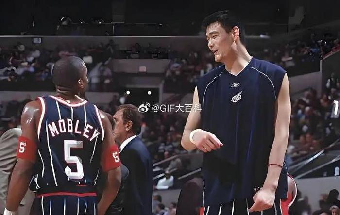 回首04年NBA季后赛，0.4秒费舍尔绝杀，韦德出击，五虎夺冠