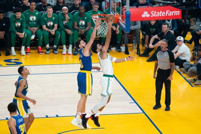 8868体育手机版-【现场】上季总决赛再演 勇士主场金色翻腾力克劲敌